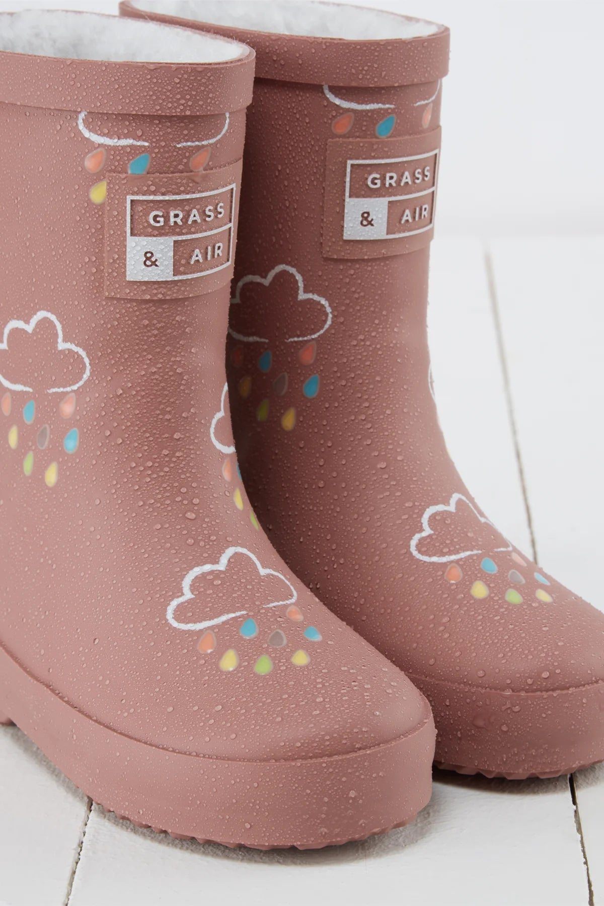 Grass & Air Colour Changing Wellies Rose Pink image 1