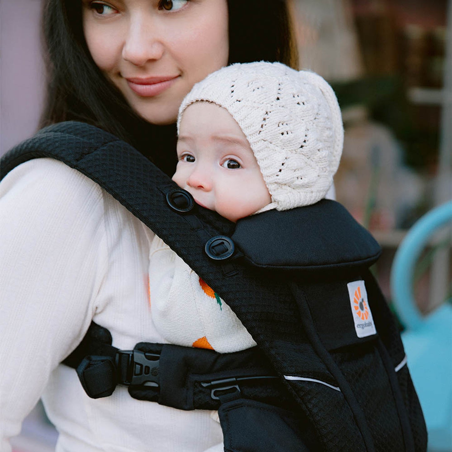 ergobaby Omni™ Breeze Carrier Onyx Black image 0