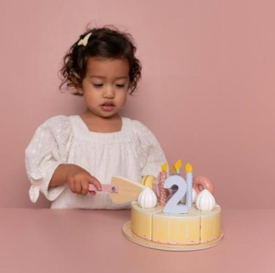 Little Dutch Wooden Birthday Cake Pink image 4