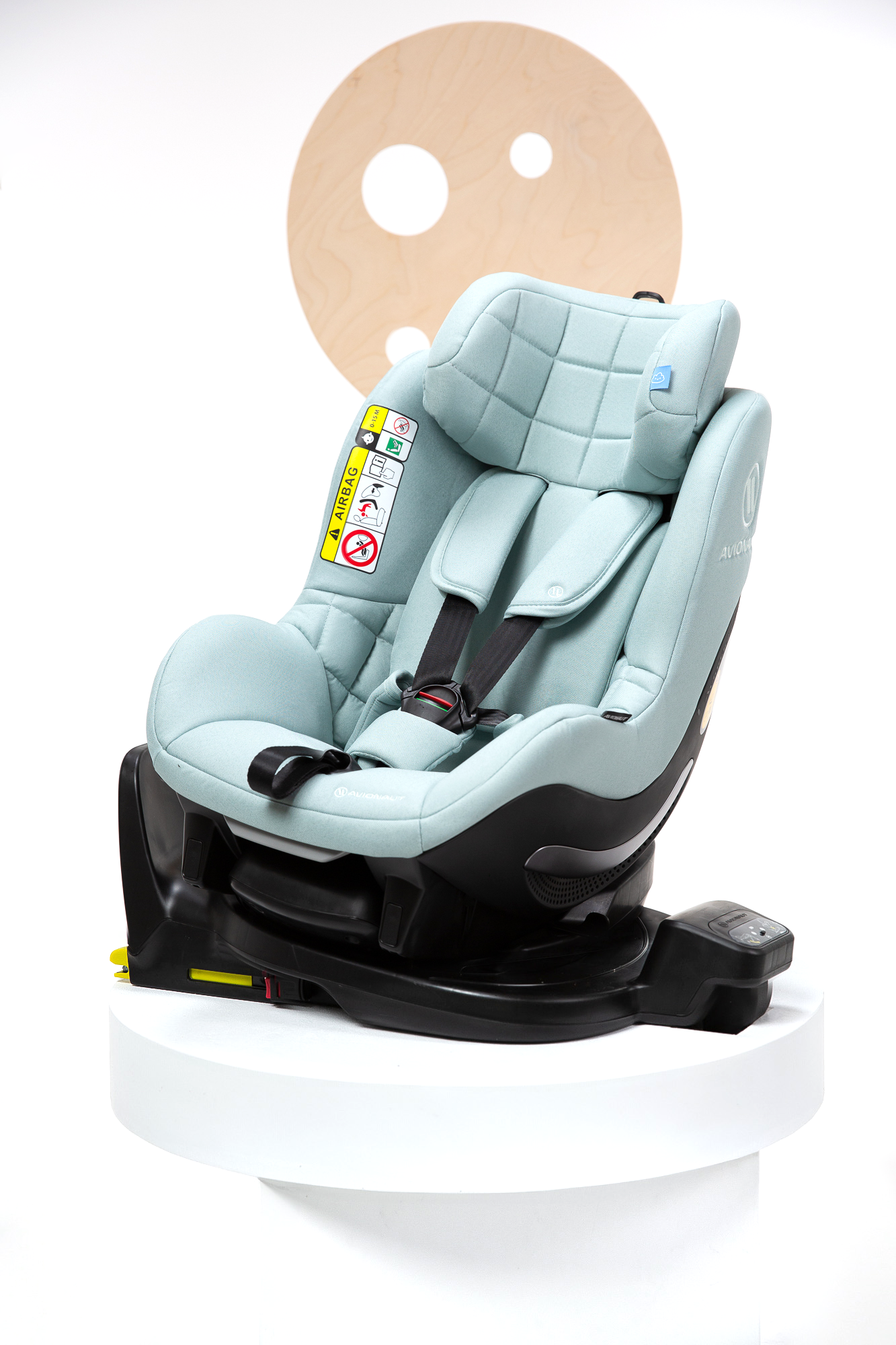 Avionaut Aerofix RWF 2.0C + Orbit IQ Rotating Car Seat and Base