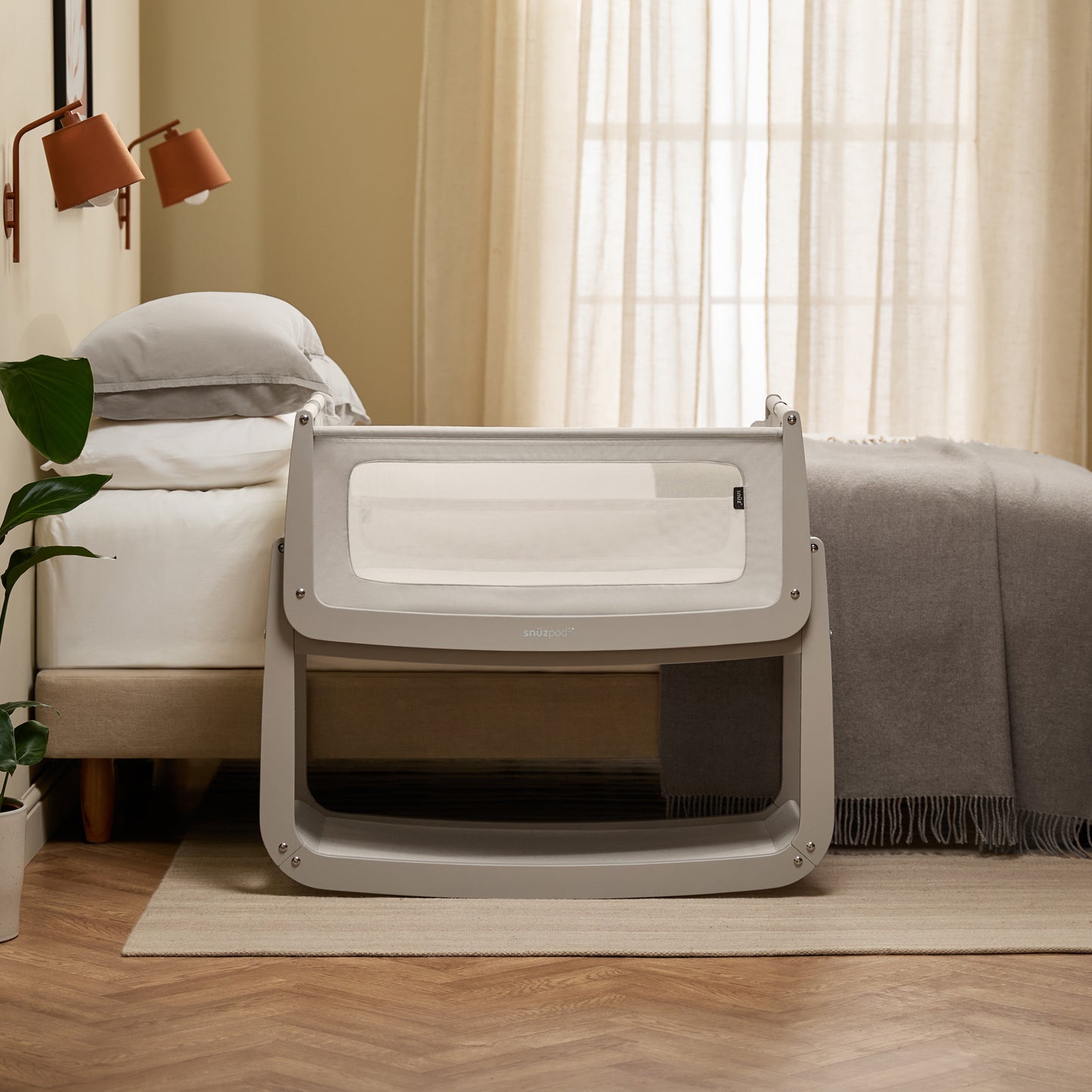 Snüz SnuzPod5 Bedside Crib - Pebble