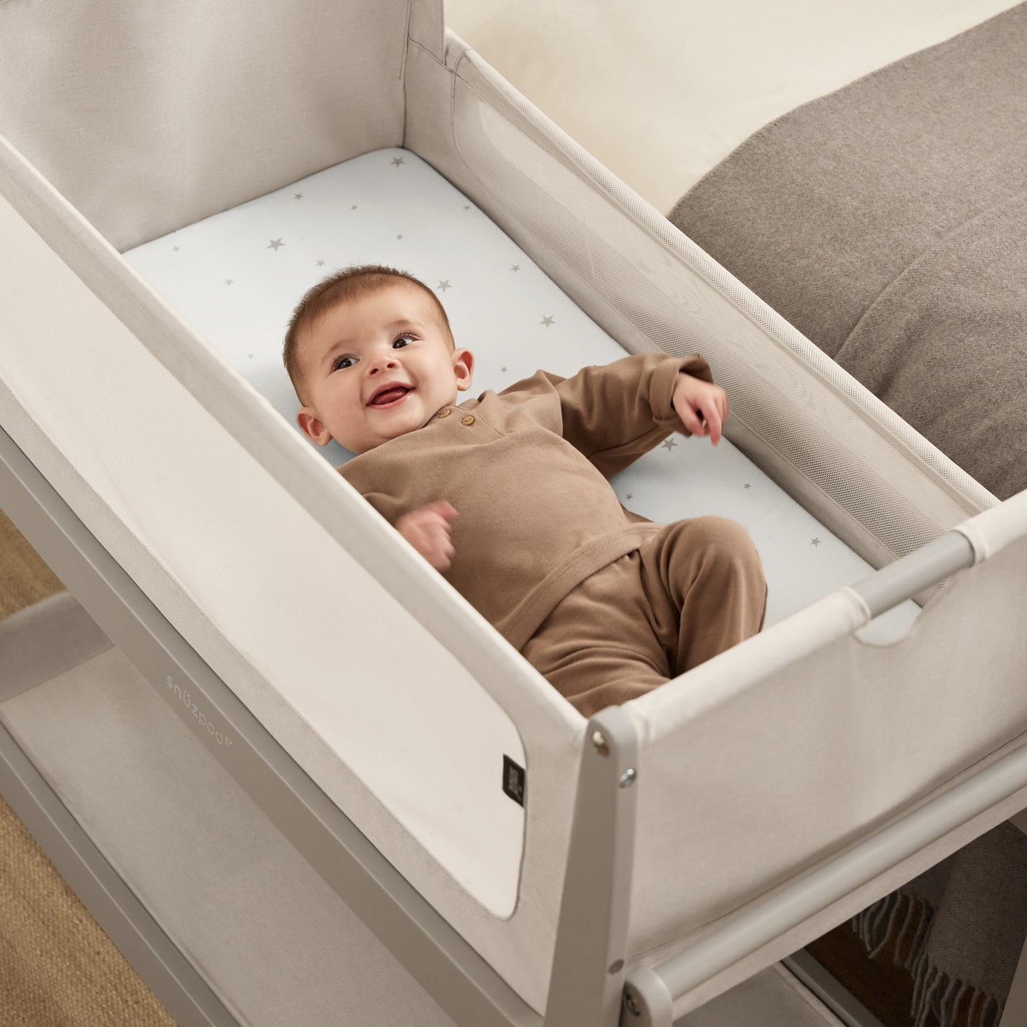 Snüz SnuzPod5 Bedside Crib - Pebble