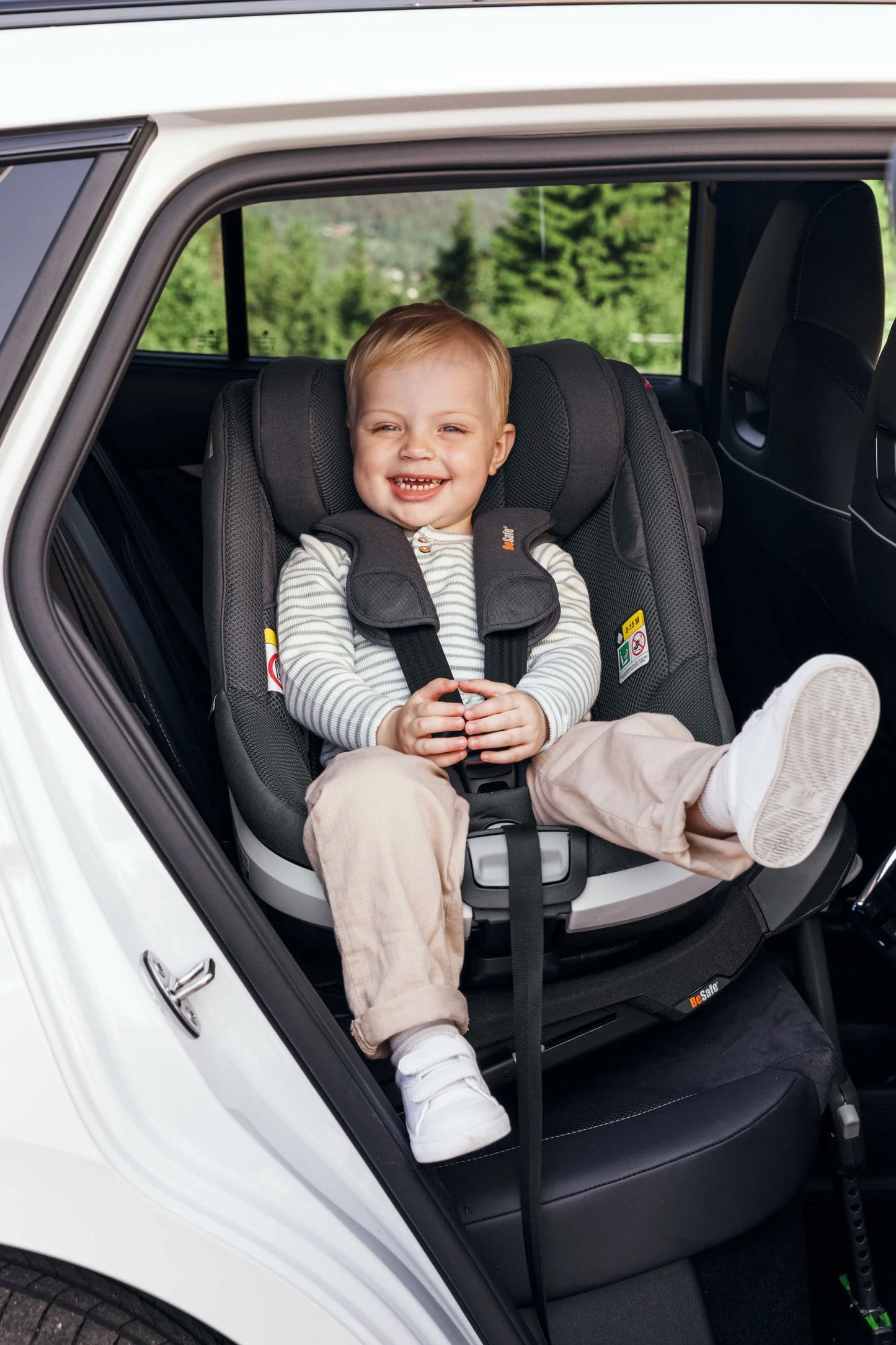 BeSafe Beyond & Beyond Base Rotating Extended Rear Facing Car Seat